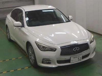 NISSAN SKYLINE