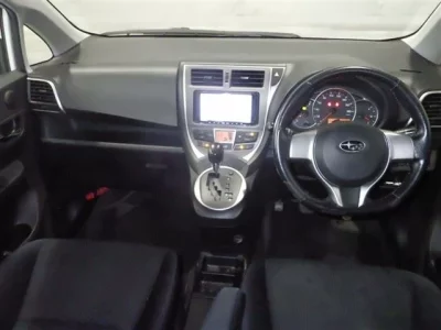 SUBARU TREZIA