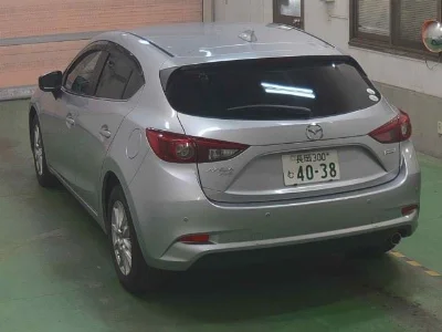 MAZDA AXELA
