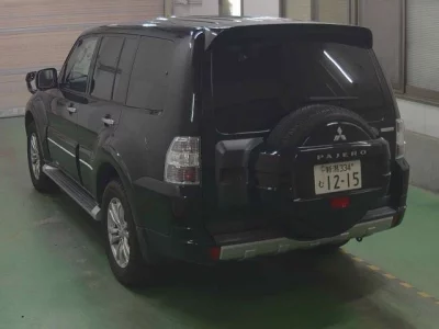 Mitsubishi PAJERO