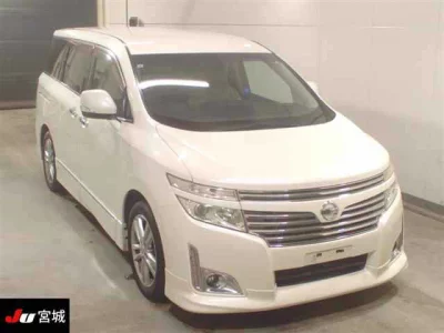 NISSAN ELGRAND