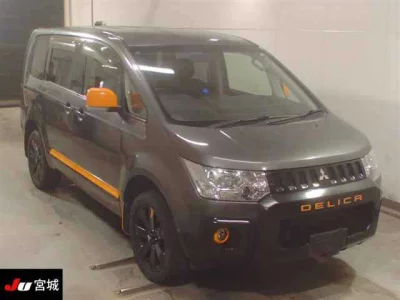 MITSUBISHI DELICA D5