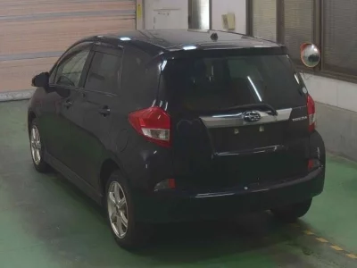 SUBARU TREZIA