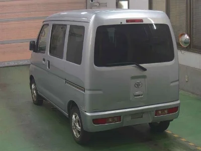 TOYOTA PIXIS VAN