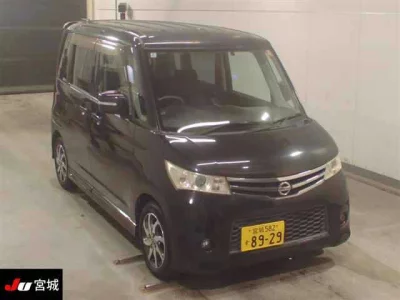 NISSAN ROOX
