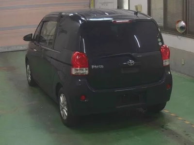 TOYOTA PORTE