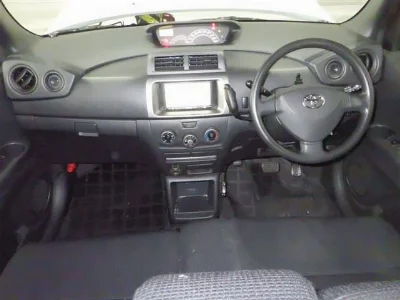 TOYOTA BB