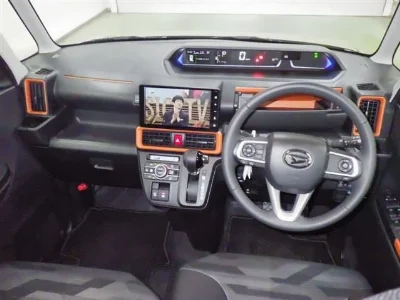 DAIHATSU TANTO FUN CROSS