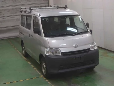 TOYOTA TOWN ACE VAN