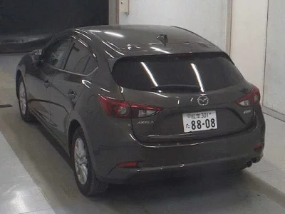 MAZDA AXELA