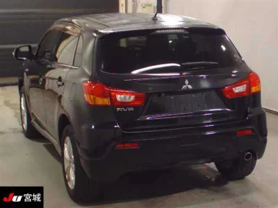 MITSUBISHI RVR