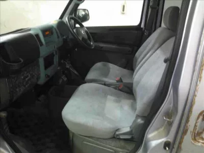 NISSAN CLIPPER VAN