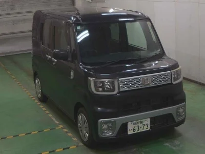 DAIHATSU WAKE