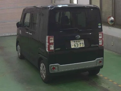 DAIHATSU WAKE
