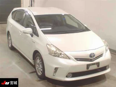 TOYOTA PRIUS ALPHA