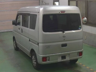NISSAN CLIPPER VAN