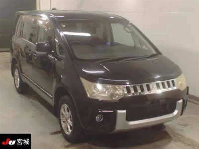 MITSUBISHI DELICA D5