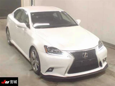 LEXUS IS