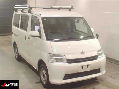 TOYOTA TOWN ACE VAN