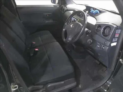 TOYOTA BB