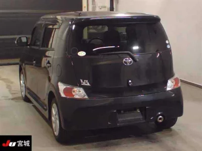 TOYOTA BB