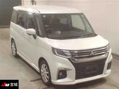 MITSUBISHI DELICA D2
