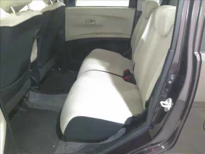 SUBARU LUCRA