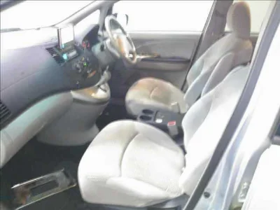 MITSUBISHI GRANDIS