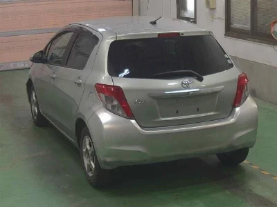 TOYOTA VITZ