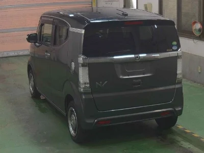 HONDA N BOX SLASH