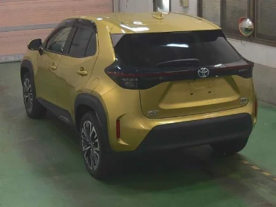TOYOTA YARIS CROSS