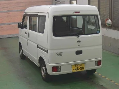 NISSAN CLIPPER VAN