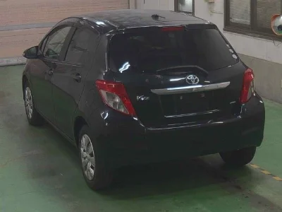 TOYOTA VITZ