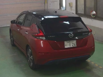 NISSAN LEAF