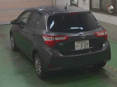 TOYOTA VITZ