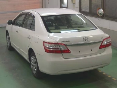 TOYOTA PREMIO