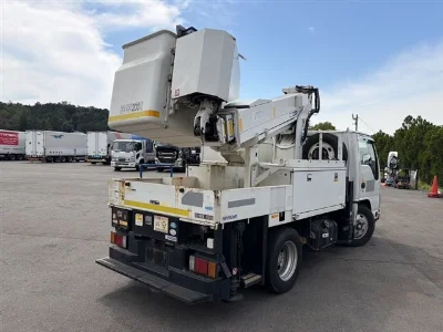 ISUZU ELF