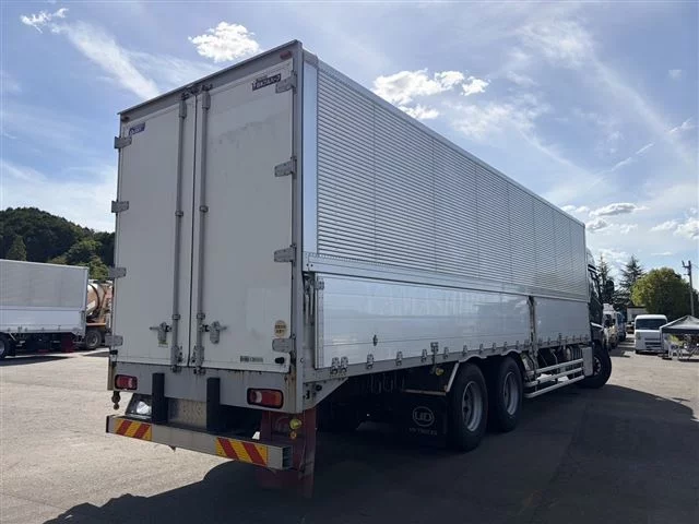Nissan UD  с аукциона в Японии