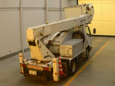 MITSUBISHI CANTER