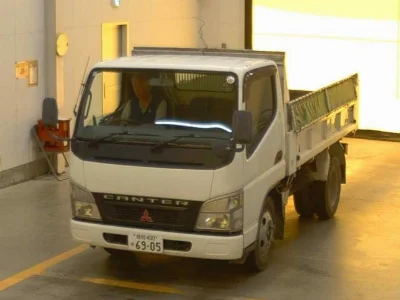 MITSUBISHI CANTER