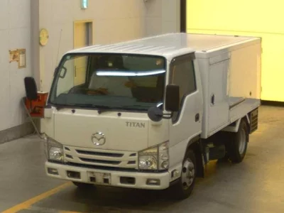 MAZDA TITAN