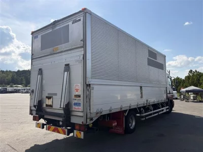 Isuzu FORWARD