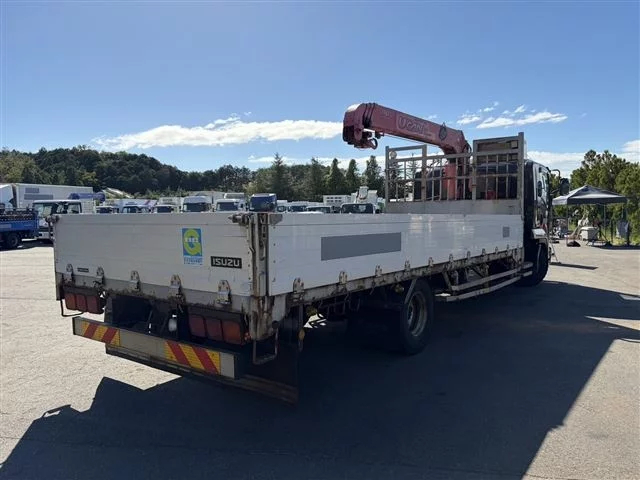 Isuzu Forward  с аукциона в Японии