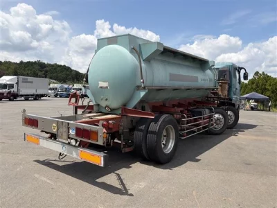 MITSUBISHI FUSO