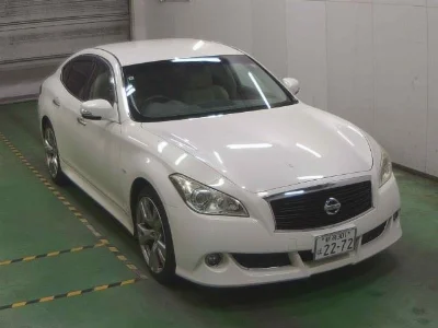 NISSAN FUGA