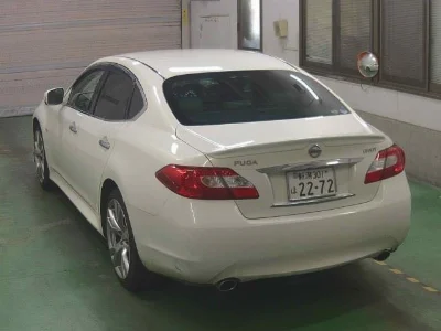 NISSAN FUGA