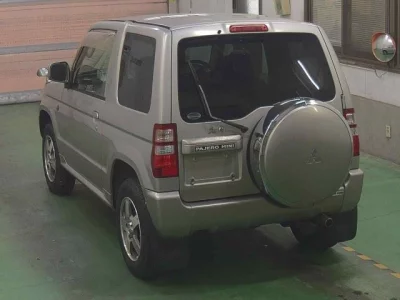 MITSUBISHI PAJERO MINI
