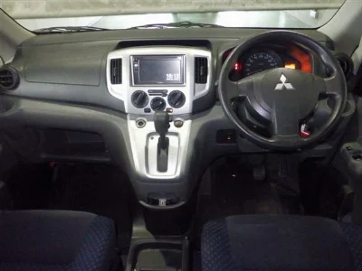 MITSUBISHI DELICA D3