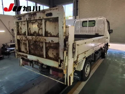 TOYOTA DYNA