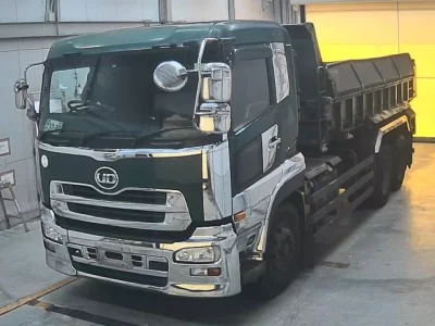 NISSAN UD